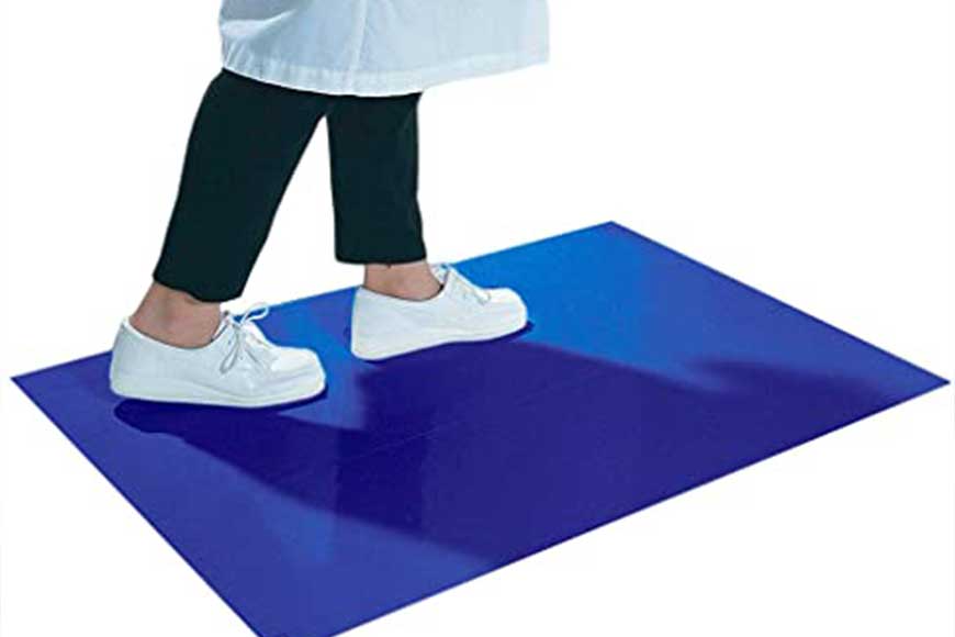 Panduan-Penggunaan-Sticky-Mat-dalam-Mengontrol-Kontaminasi-pada-Ruang-Bersih-Griya-Safety