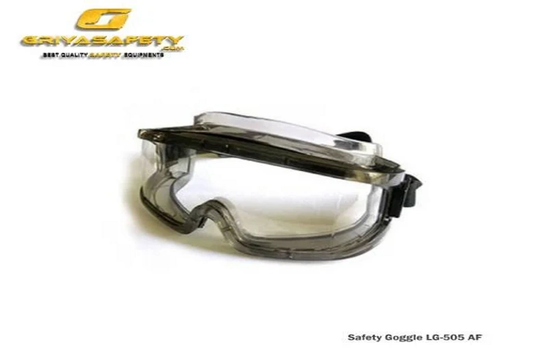 Safety Goggle: Pengertian, Manfaat, Ukuran, Jenis Varian, dan Aplikasinya