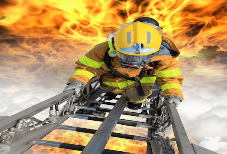 Cara-Merawat-Helm-Pemadam-Kebakaran-Agar-Tetap-Awet-–-Griya-Safety