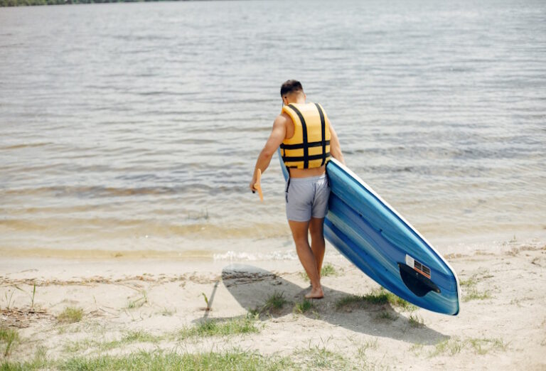 Keunggulan-Life-Jacket-dalam-Menyelamatkan-Korban-di-Situasi-Darurat-Griya-Safety