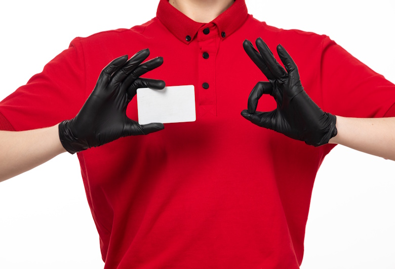 Fungsi-dan-Manfaat-Nitrile-Gloves-untuk-Pekerja-Industri-FnB-1-Griya-Safety