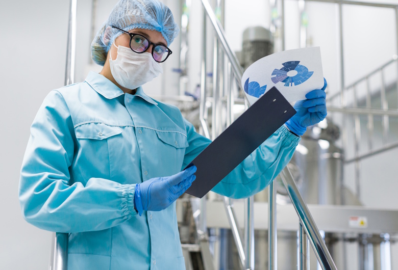 Chemical-Glove-Summitech-untuk-Pabrik-Elektronik-1-Griya-Safety