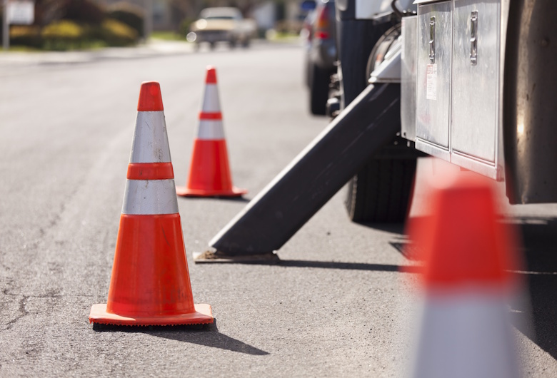 Traffic Safety Equipment: Jenis, Fungsi, dan Standar Penggunaannya