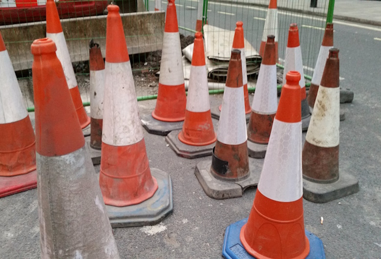 Memahami-Fungsi-dan-Aplikasi-Traffic-Equipment-Permanen-dalam-Infrastruktur-Jalan-Griyasafety