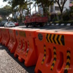 Road-Barrier-Plastik-Solusi-Pembatas-Jalan-yang-Aman-dengan-Harga-Terjangkau-Griyasafety